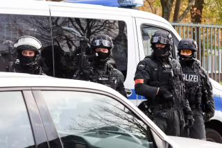 Niemcy: Esslingen. Aresztowano Irakijczyka podejrzanego o członkostwo w ISIS i g