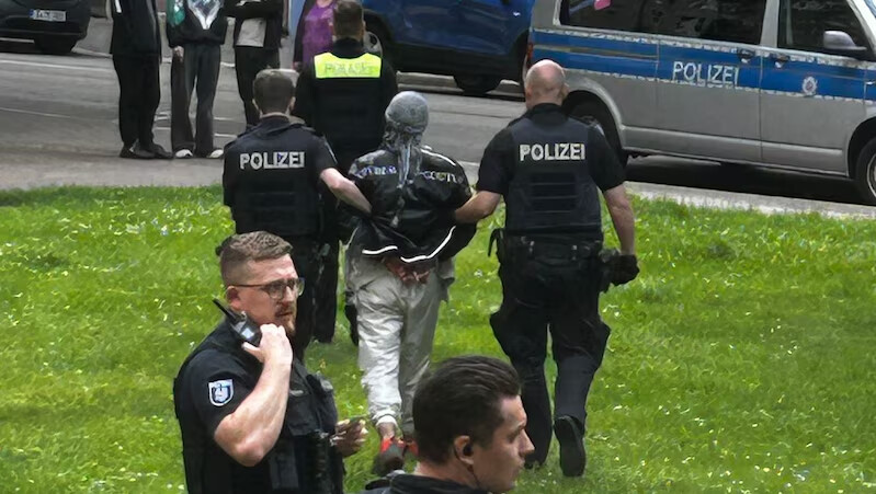 🇩🇪Niemcy: Gera. Po zwolnieniu recydywista napadł na kolejnych emerytów