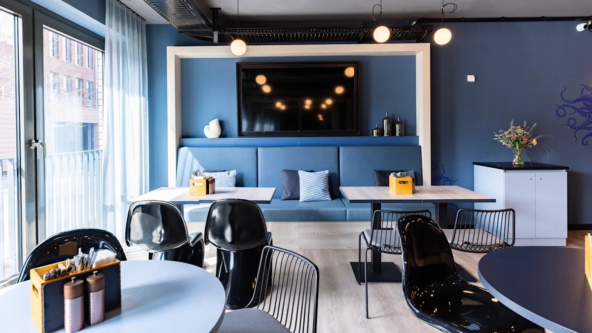 🇩🇪Niemcy: Hamburg. Miasto wynajęło nowy hotel dla 340 uchodźców z Ukrainy
