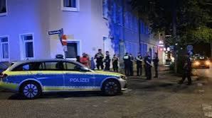 🇩🇪Niemcy: Hamburg. Policja wzmacnia siły podczas interwencji na osiedlach klanów