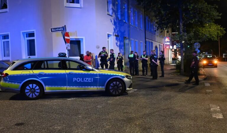 Niemcy: Hamburg. Starcie „dużych rodzin” w Heimfeld po karmieniu piersią