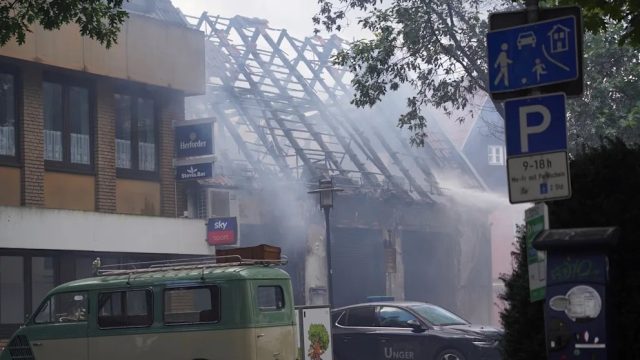 Niemcy: Herford. Eksplozja w barze, policja publicznie poszukuje podejrzanego, w