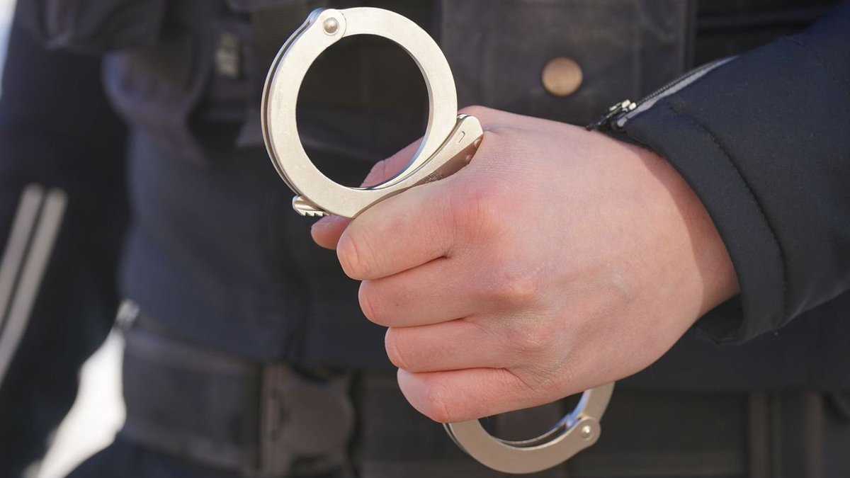 Niemcy: Rostock. Piętnastoletni Ormianin aresztowany po około 40 przestępstwach