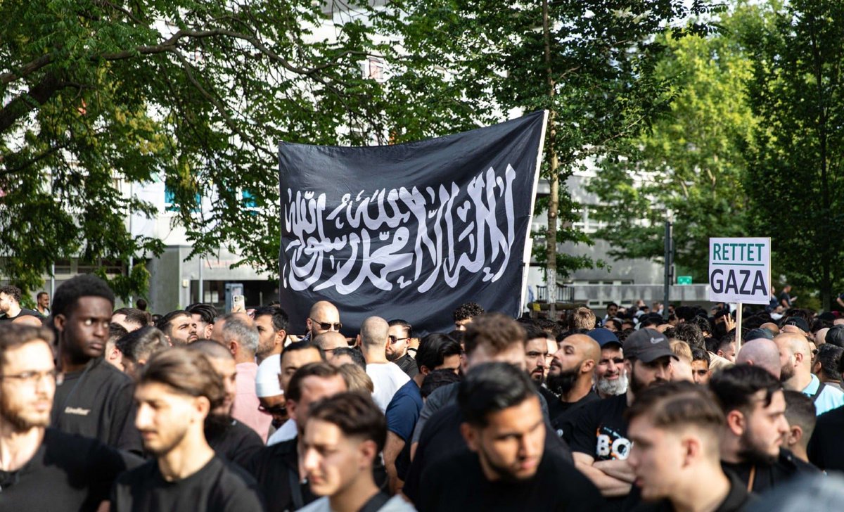 🇩🇪Niemcy. Spada akceptacja różnorodności religijnej i etnicznej – Vielfaltsbarometer 2025