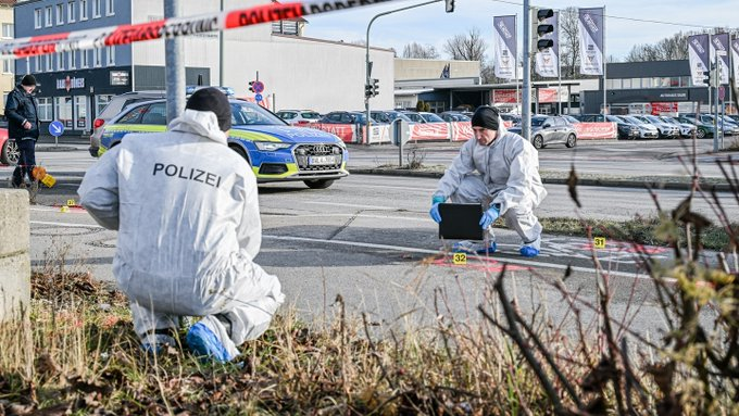 Niemcy: Ulm. Erytrejczyk z obowiązkiem wyjazdu ciężko ranił nożem pracownika sklepu