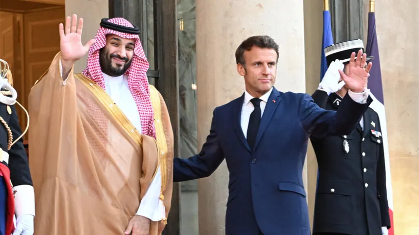 🇫🇷Francja: Paryż. Uzbrojony napad na oficera saudyjskiej gwardii królewskiej