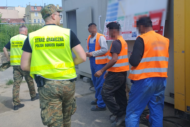 🇵🇱Polska: Dolny Śląsk. Straż Graniczna wykryła około 90 nielegalnie pracujących