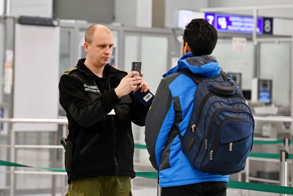 Polska: Katowice. Trzy osoby skazane na pół roku za użycie fałszywych dokumentów