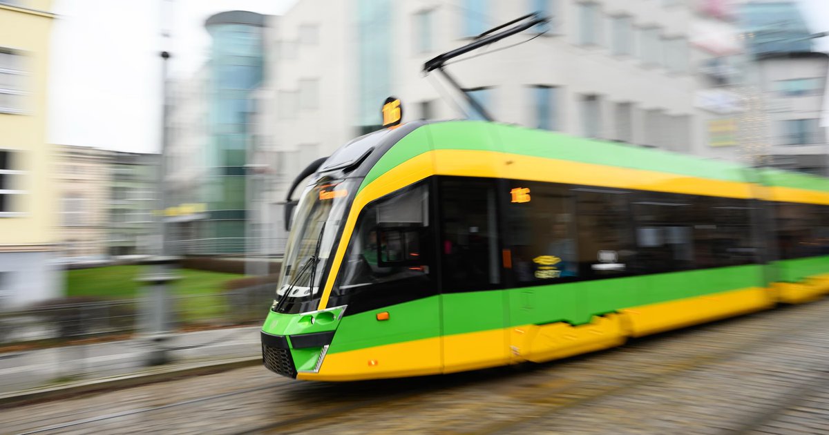Polska: Poznań. Ksenofobiczny atak na obywateli Indii w tramwaju - prokuratura: nie było ukraińskiego dziecka