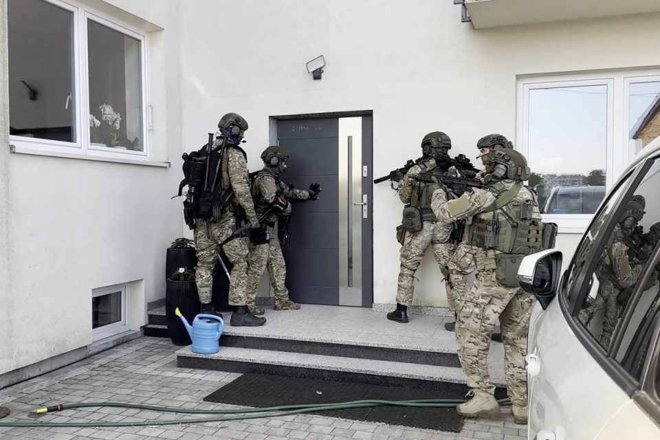 Polska: Straż Graniczna rozbiła grupę organizującą nielegalną imigrację przez po