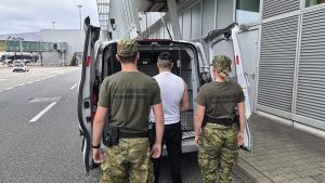 Polska: Tarnów. 26-letni Gruzin po wyjściu z więzienia wydalony z kraju, zakaz wjazdu na 10 lat