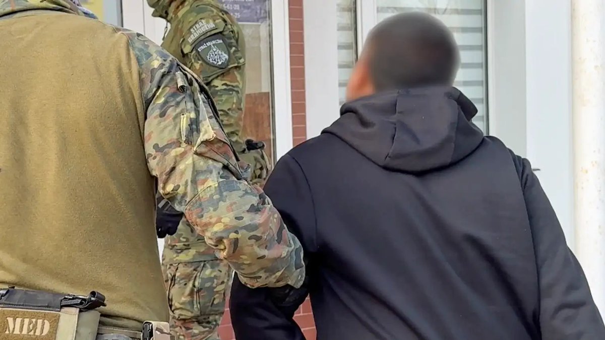 🇵🇱Polska: Warmia i Mazury. Rozbito gang fałszujący dokumenty dla cudzoziemców
