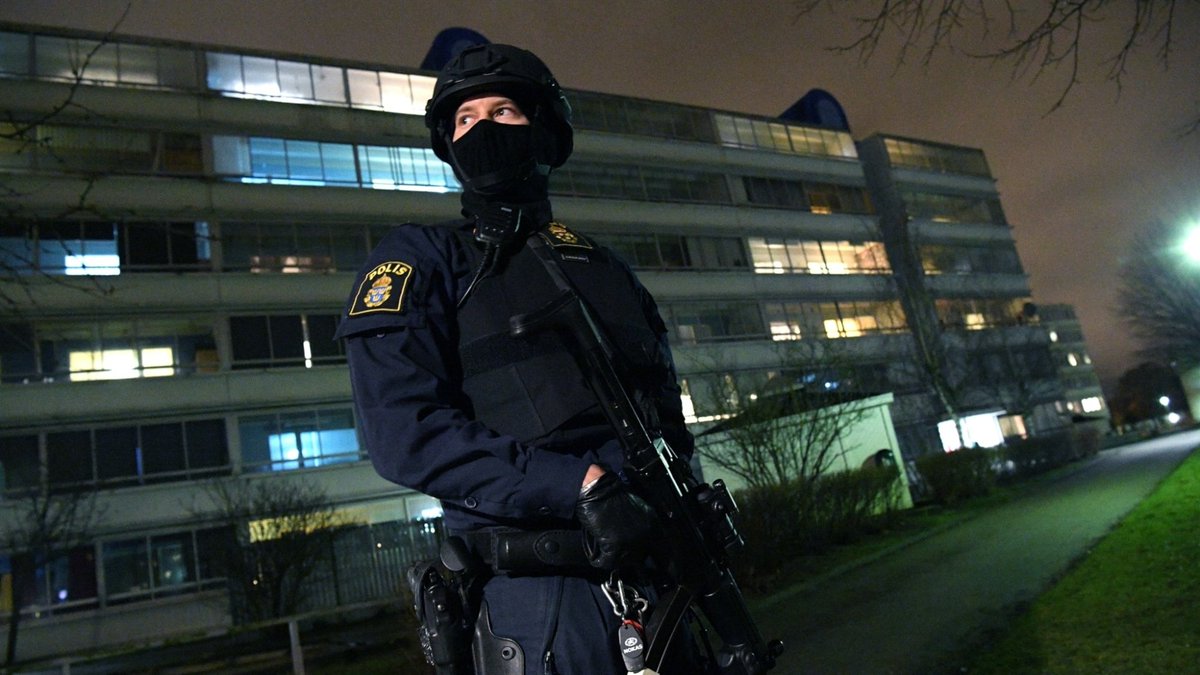 🇸🇪Szwecja: Rządowy raport ujawnia wpływ klanów przestępczych na urzędy i politykę