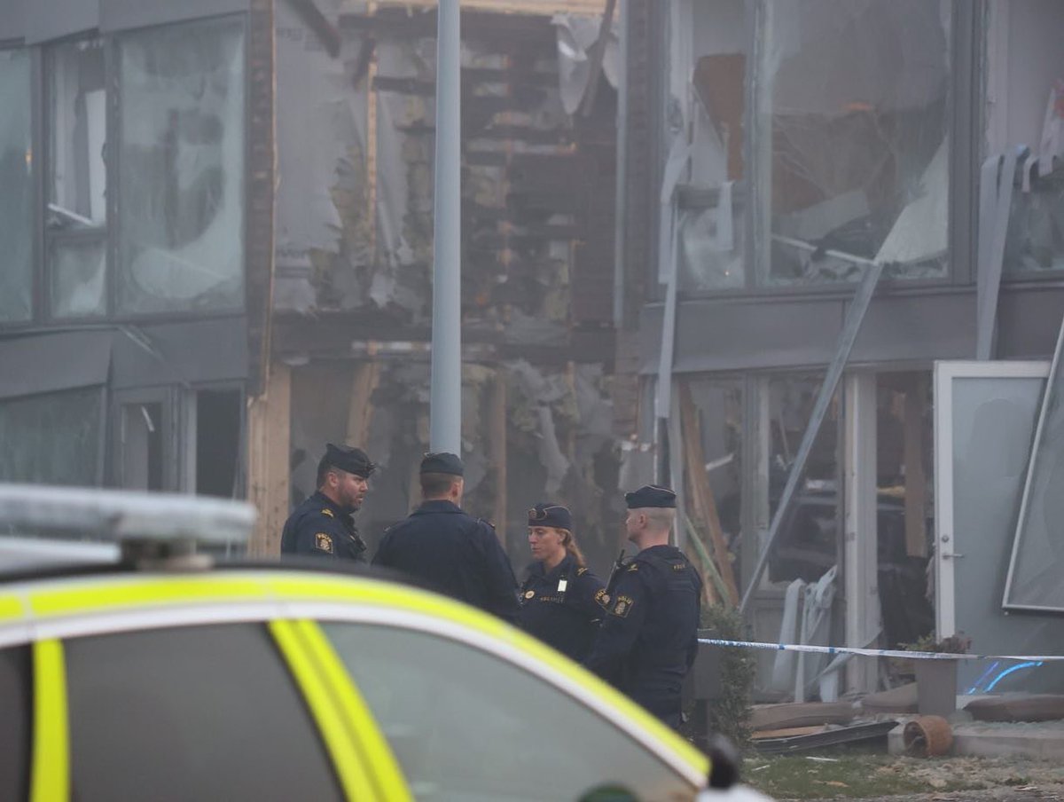 🇸🇪Szwecja: Fullerö. Śmierć nauczycielki w zamachu bombowym; oskarżono ośmiu mężczyzn