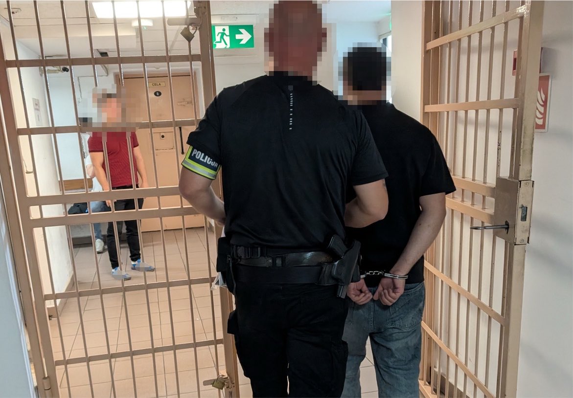 🇵🇱Polska: Warszawa. Pięciu Gruzinów napadło na Białorusina przy bankomacie