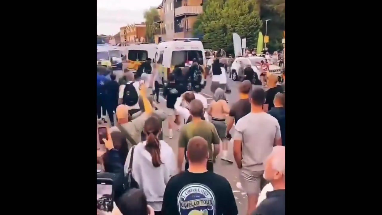 🇬🇧Wielka Brytania: 20 lipca protest przed hotelem dla azylantów w Epping