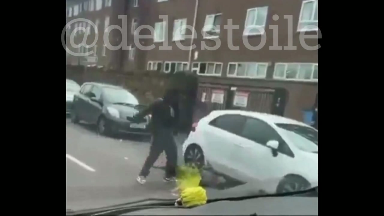 🇬🇧Wielka Brytania: Birmingham. Śmiertelne dźgnięcie nożem w Alum Rock, kobieta ranna