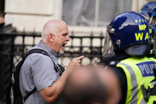 🇬🇧Wielka Brytania: Londyn. Emeryt skazany na więzienie po udziale w manifestacji