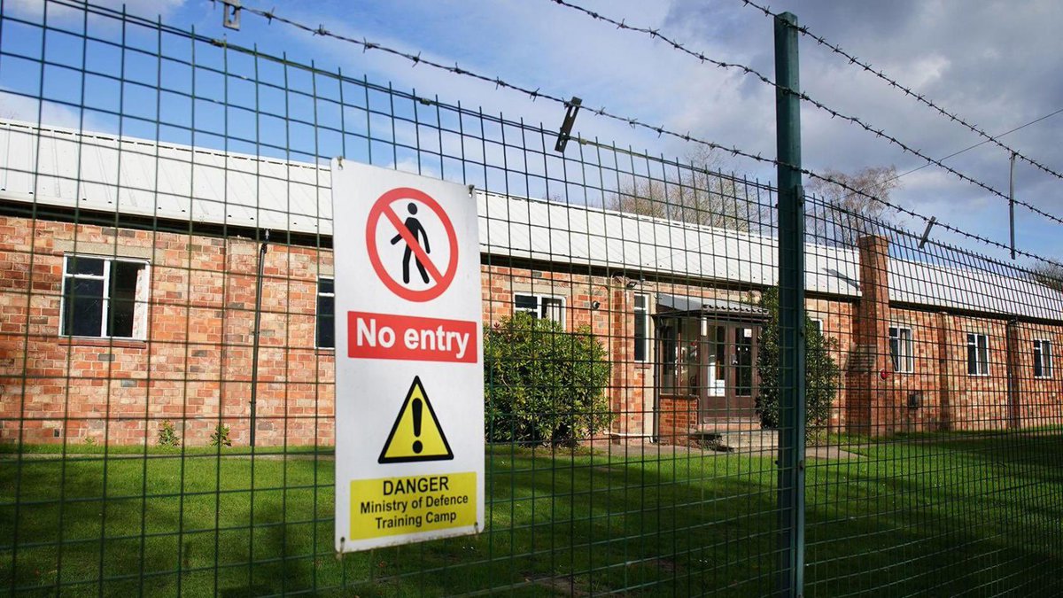 🇬🇧Wielka Brytania: Oxfordshire. Była baza wojskowa stanie się ośrodkiem dla 1250 azylantów