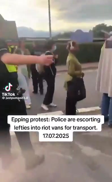 🇬🇧Wielka Brytania: Policja z Essex przyznała się, że podwiozła proimigranckich aktywistów na antyimigrancki protest