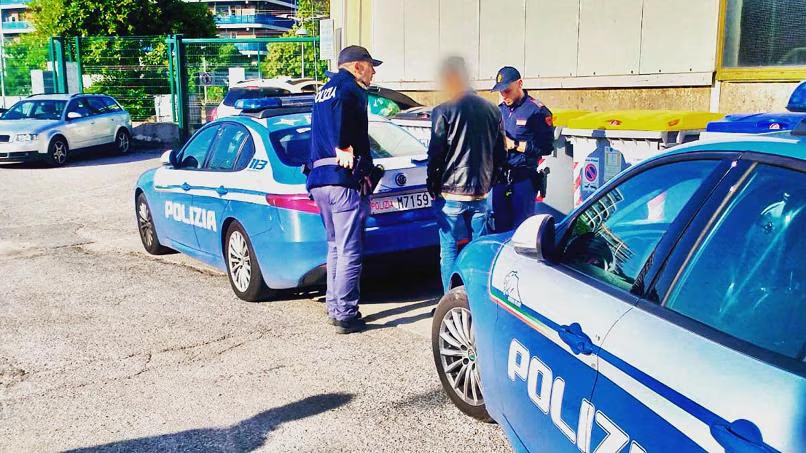 🇮🇹Włochy: Perugia. Sąd zwolnił Gambijczyka oskarżonego o próbę porwania 5-latki, władze go wydaliły