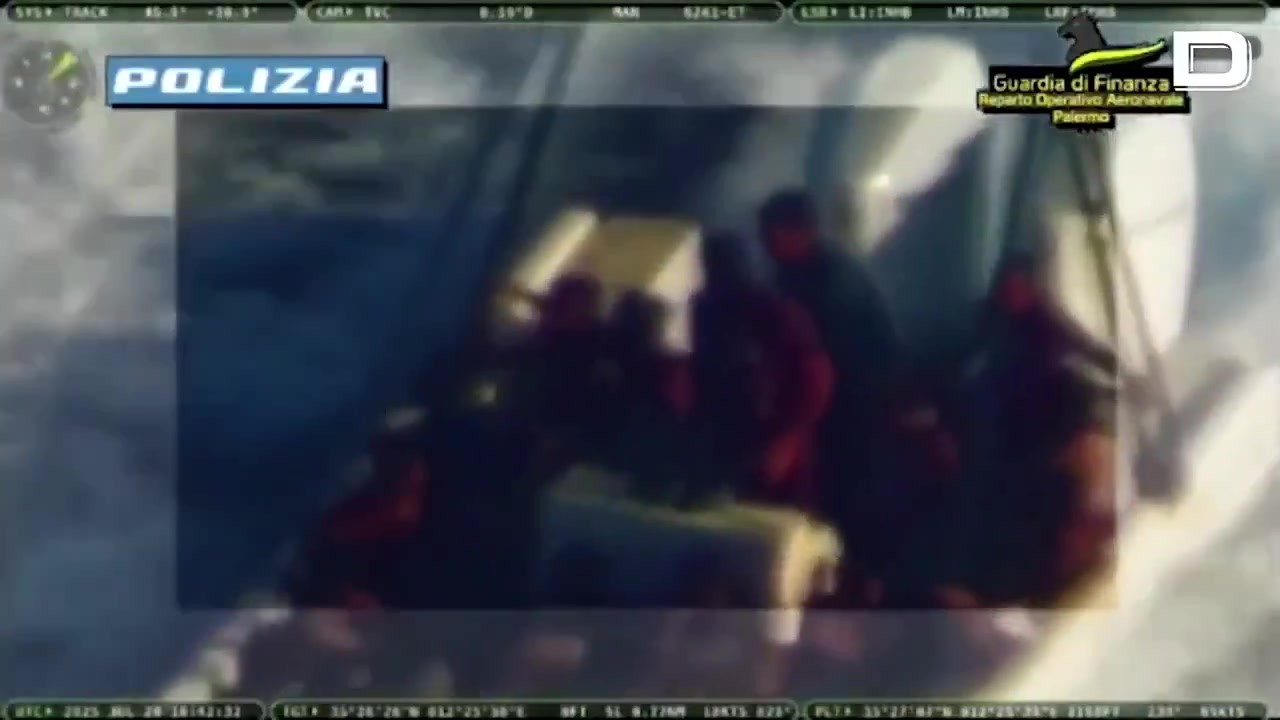 🇮🇹Włochy: Władze aresztowały na Lampedusie Egipcjanina przyłapanego na transporcie 70 imigrantów w łodzi